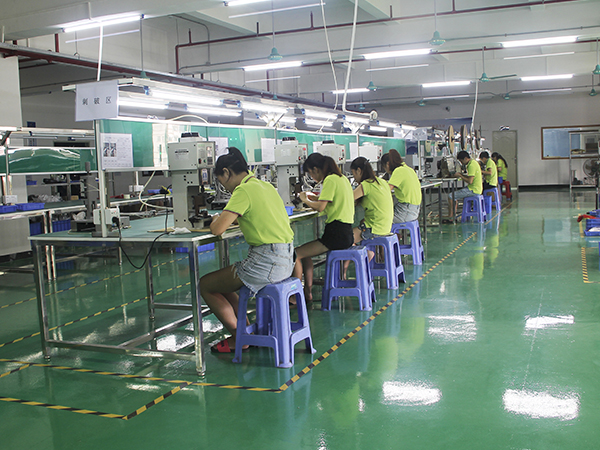 刺破線生產車間